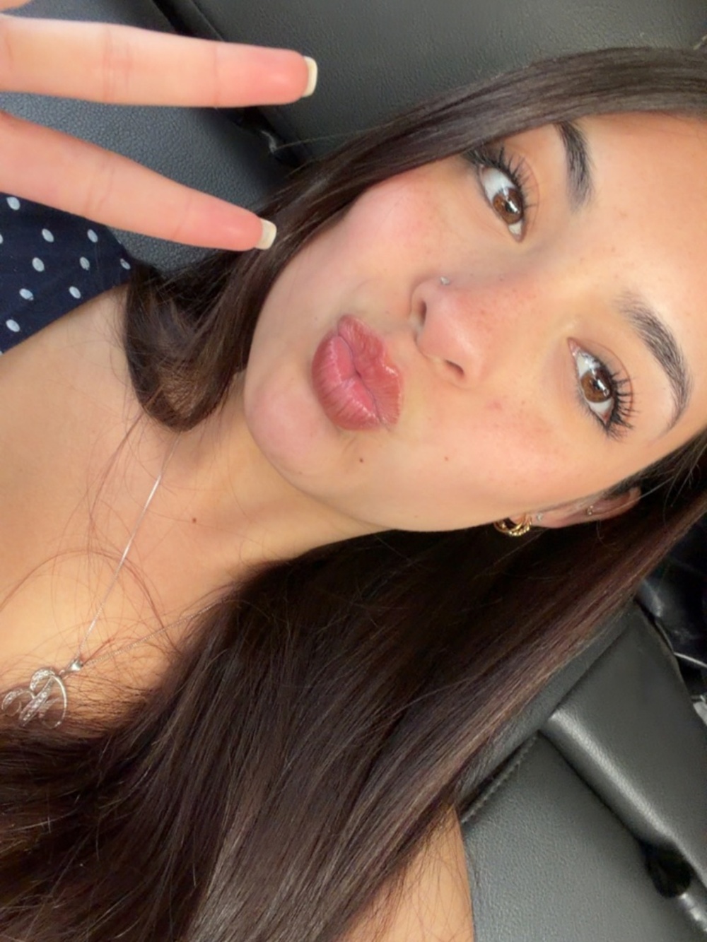 Meet your Posher, Angelina